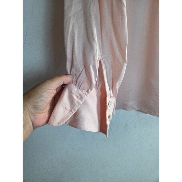 Chico's Women Pale Blush Pink 100% Modal Pop Over Collard Blouse size 2 or US 14 - Picture 3 of 5
